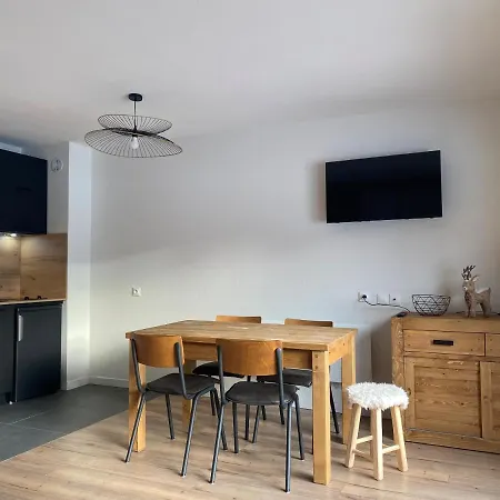Renove T2, Vue Montagne Apartment Samoens